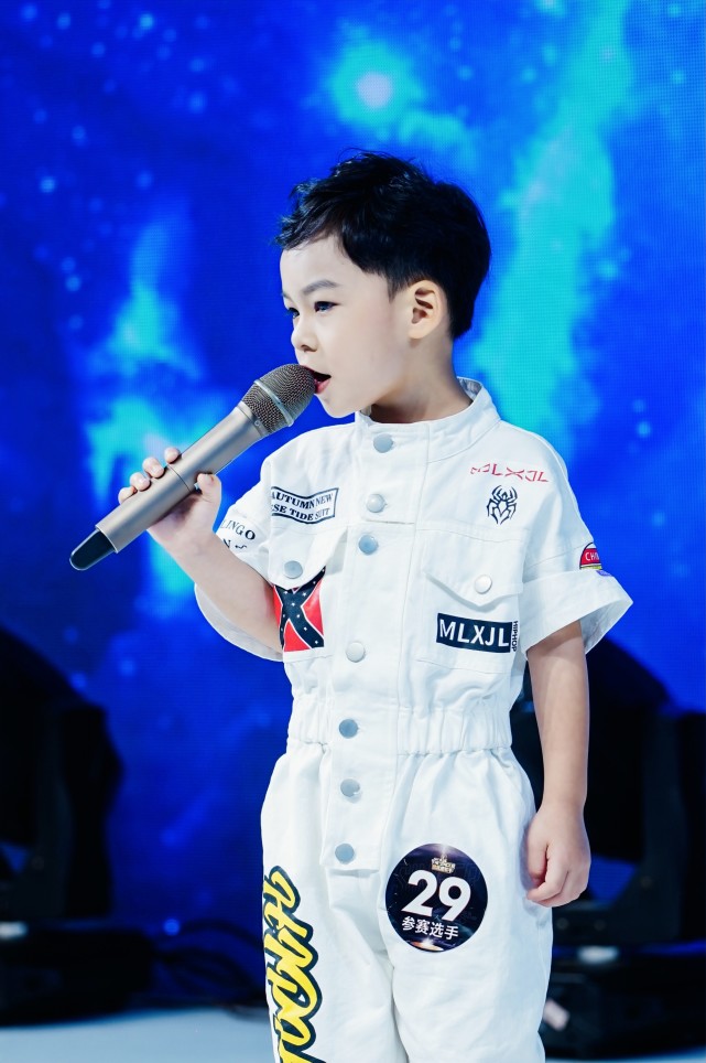 专访|《这就是歌手》广州最佳人气歌手 唐泽源:期待在舞台上展示更好