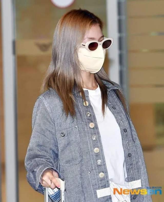 是自作自受还是冤枉;twice sana独自返韩?