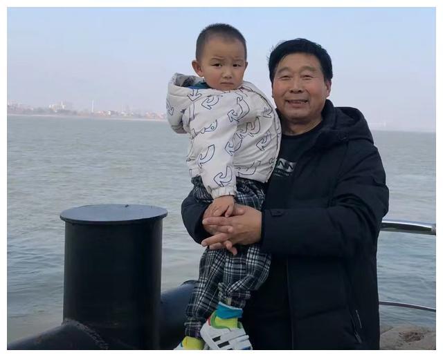 郭爸啥姚策姚威当年视频,姚策表达能力好应感谢许敏夫妇