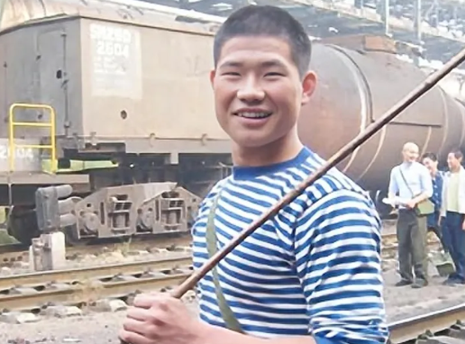 曝嘎子被成龙邀请拍电影,晒拍摄花絮展示真功夫,网友:药不能停