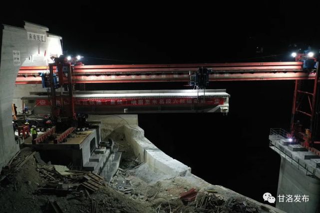 特大橋,埃岱尼日河3號雙線特大橋,普昌雙線特大橋,甘洛河雙線特大橋