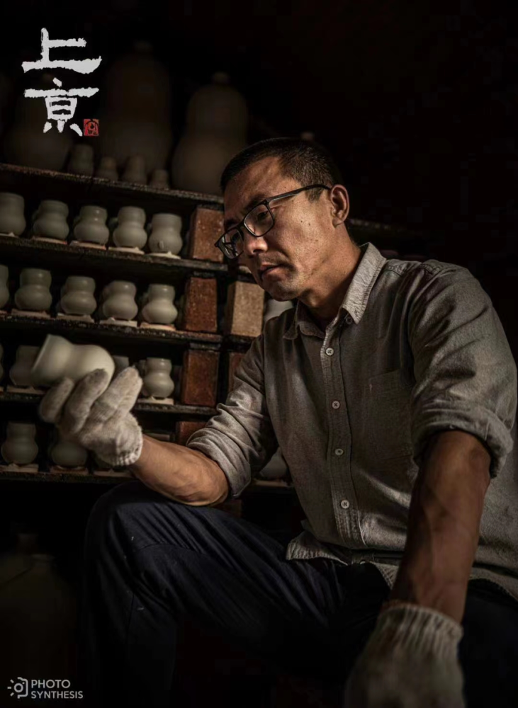 即便是柴烧经验丰富的王仁亮,也很难精准预判哪儿能出金,哪儿能出冰