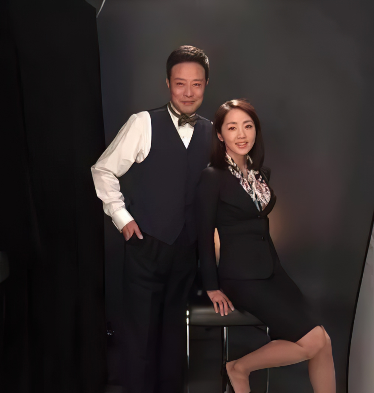 天气预报主持杨丹,事业爱情双丰收,中年得子,如今家庭幸福美满插图15