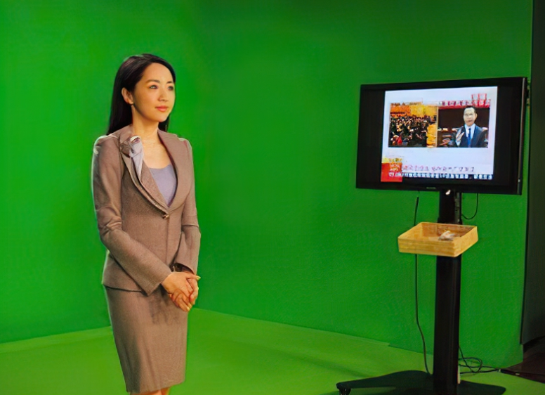 天气预报主持杨丹,事业爱情双丰收,中年得子,如今家庭幸福美满插图11