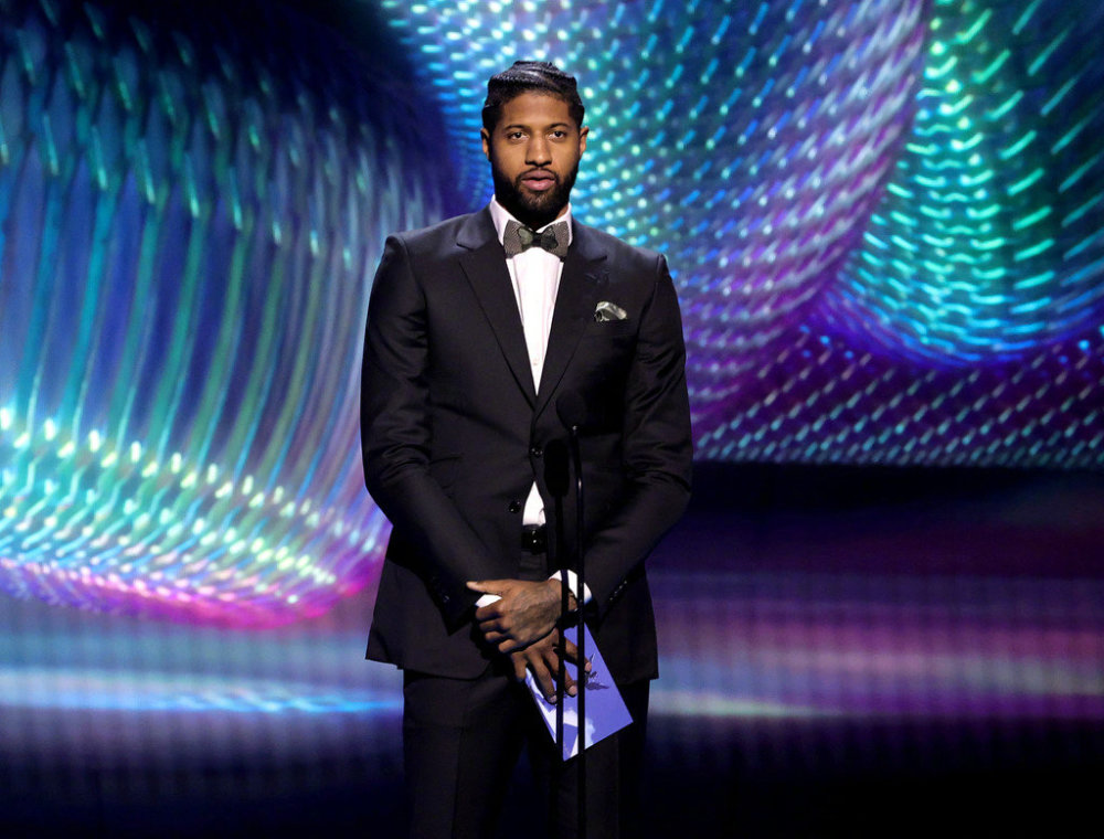 鉴定一下保罗-乔治的西装造型676767插图2