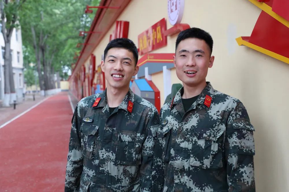 世界微笑日来自北京武警官兵的这些照片太暖人心