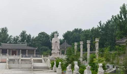 寺少成天都遺址公圓蔡國遣址公園鳳凰公園森林公園杜詩公園網紅橋大橋