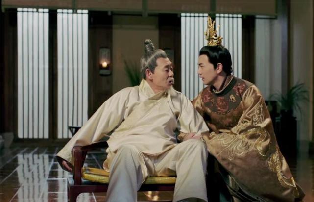 李渊四个儿子把他们的名字连起来暴露了李渊的野心