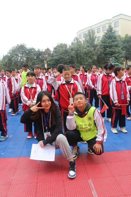 受访者供图每年8月,是贵州省黔东南苗族侗族自治州台江县孩子们最期待