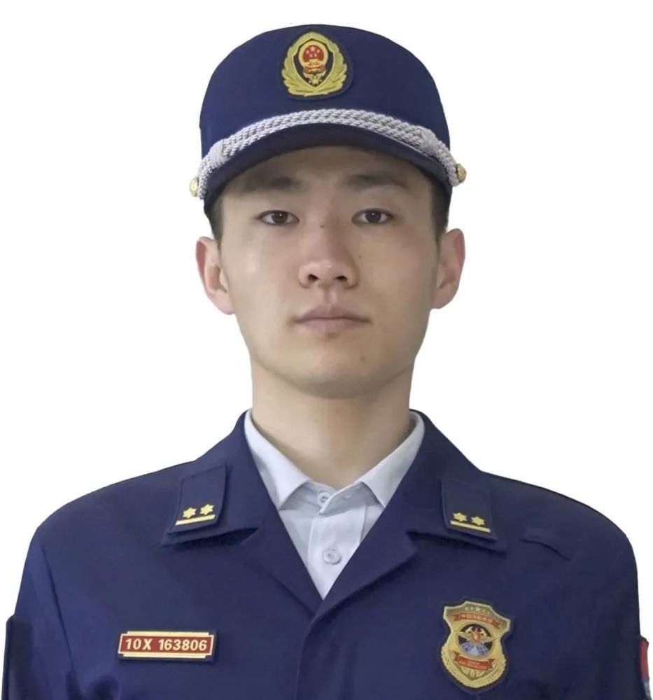 消防救援队伍制式服装着装规范(含专职)_腾讯新闻