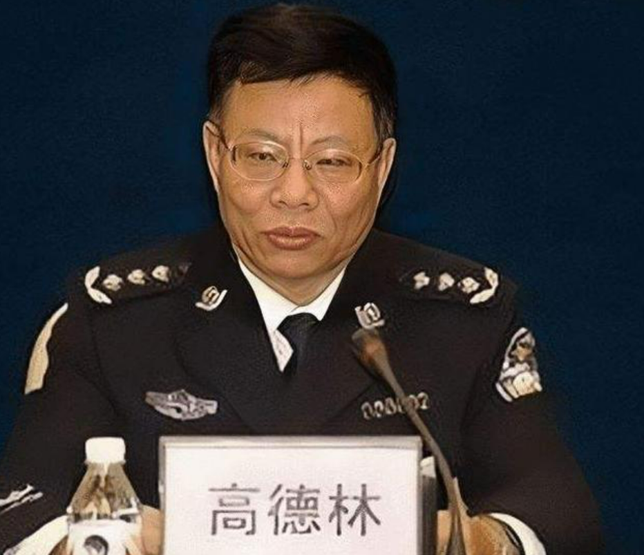 清华才女为讨好美国泄密北斗卫星父母遭免职如今终得报应