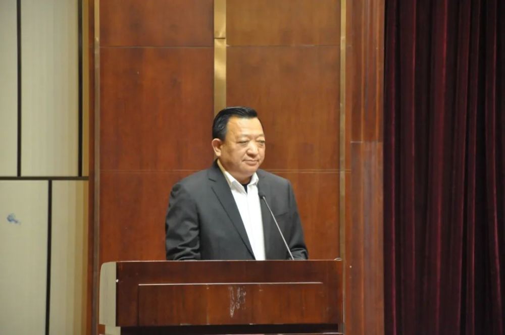 微山县召开教育振兴大会