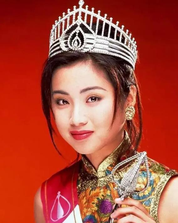 最丑港姐冠军莫可欣成龙力推邵逸夫嫌弃为方中信避孕12年