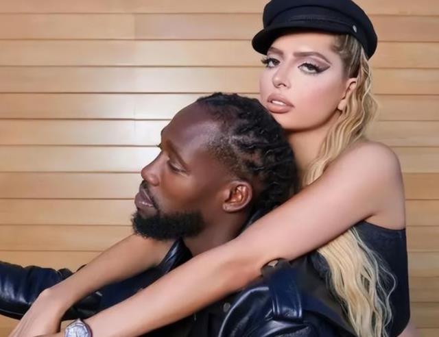 nba贝弗利27岁女友晒靓照,颜值学历堪称完美,如今依旧