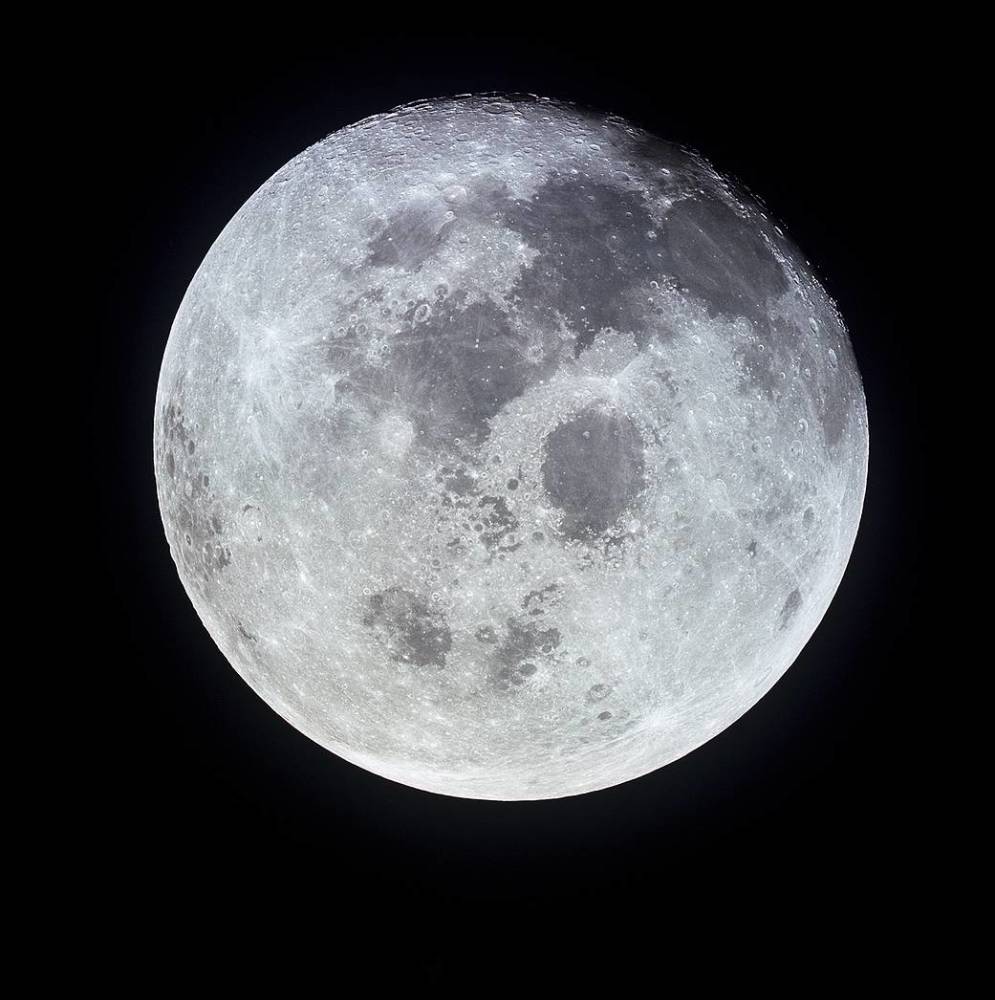 我国科学家利用月壤实现地外人工光合成，月球或可生产氧气