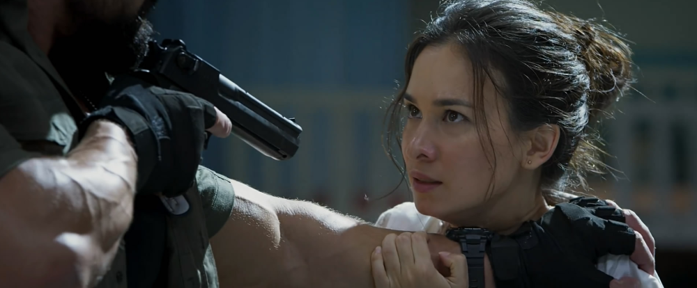 新片零宣传上映战狼256亿票房并没有改写卢靖姗的命运