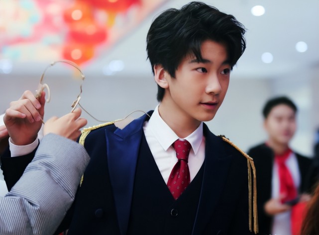 虽然近年来媒体也时不时会发一张天天长大后的图片,但在很多人心中,他