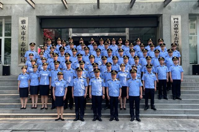 据悉,此次换装,生态环境系统综合行政执法队伍制服式样完全统一,主体