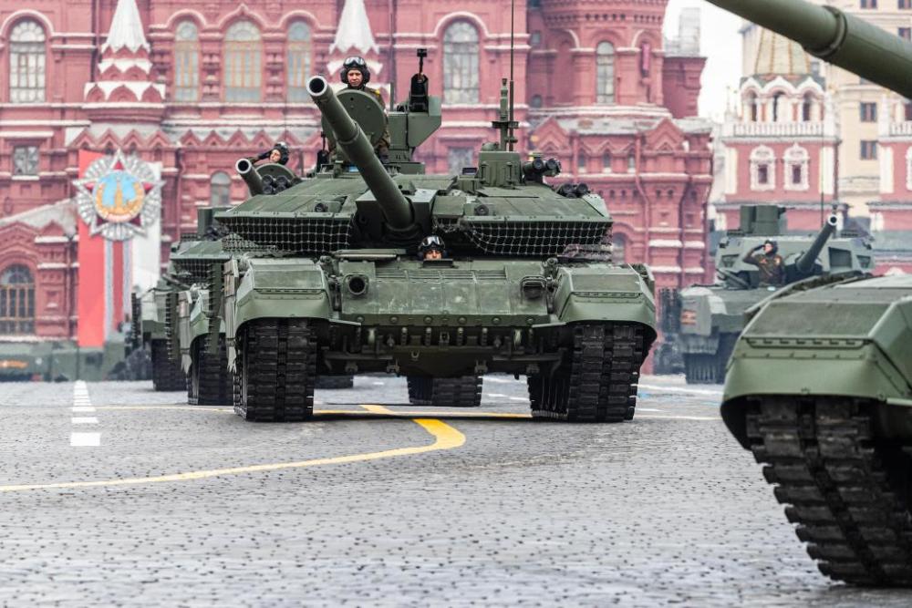 全球连线｜红场阅兵现场画面来了普京：为了俄罗斯！