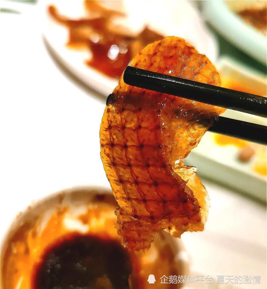 “正经”的北京烤鸭！成都也能吃到的地道京味儿！酱香又酥脆