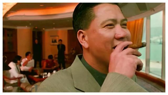 万梓良:巅峰时比肩周润发,提携周星驰,如今靠"为老不尊"出圈