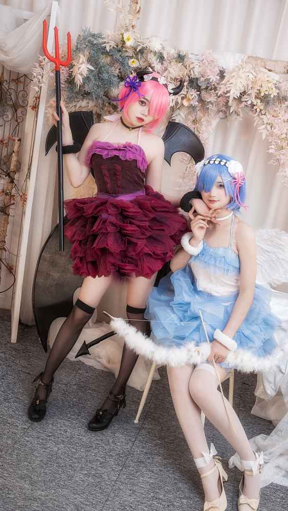 cos拉姆和蕾姆这对姐妹花贴贴