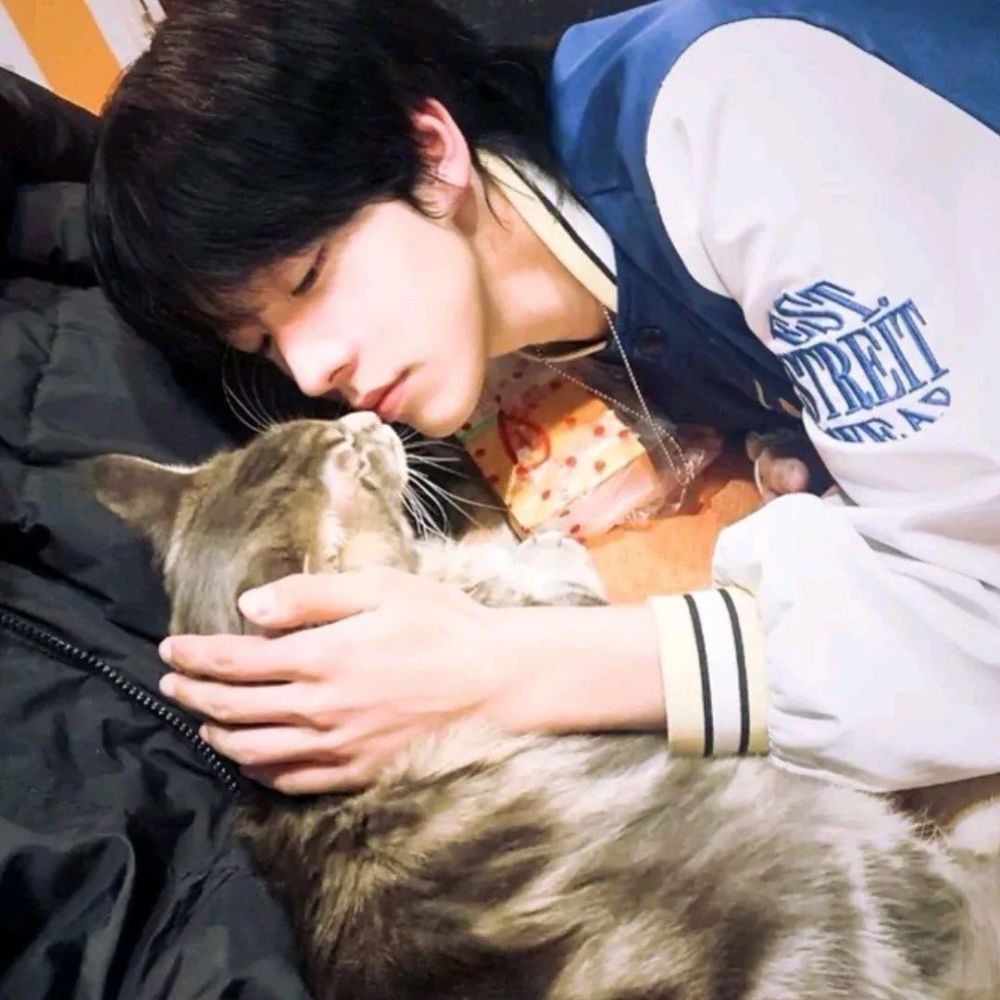 头像|精选优质真人男生头像_腾讯新闻