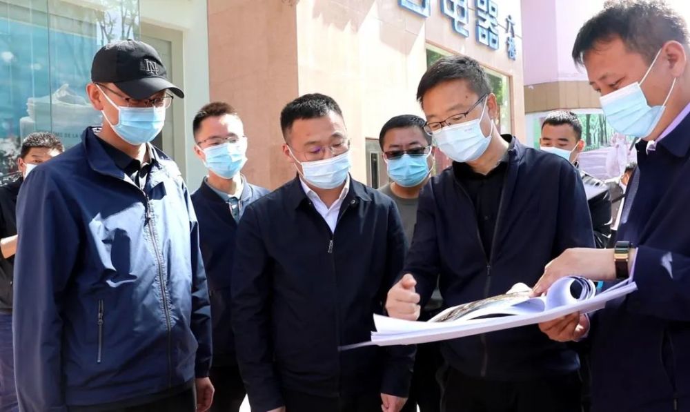 张青雅调研特色文化旅游商业街区建设工作