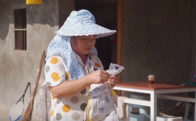 渝乡桃子:佳玲早产生下男宝,婆婆老公贴心照料,网友纷纷祝福!