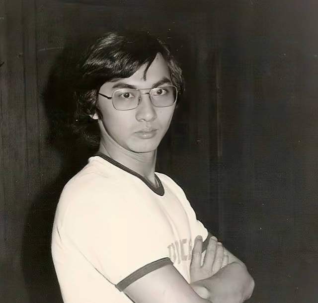 tvb前知名老戏骨李鸿杰携妻定居内地!