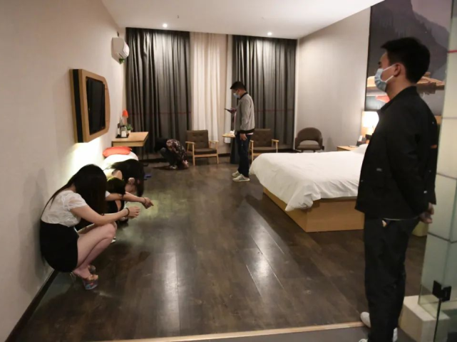 永州扫黄现场,34人被抓!