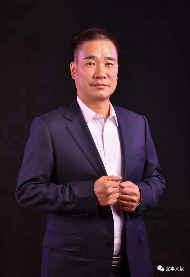 木林森董事长孙清焕大专学历,如今身价125亿是江西高安首豪!