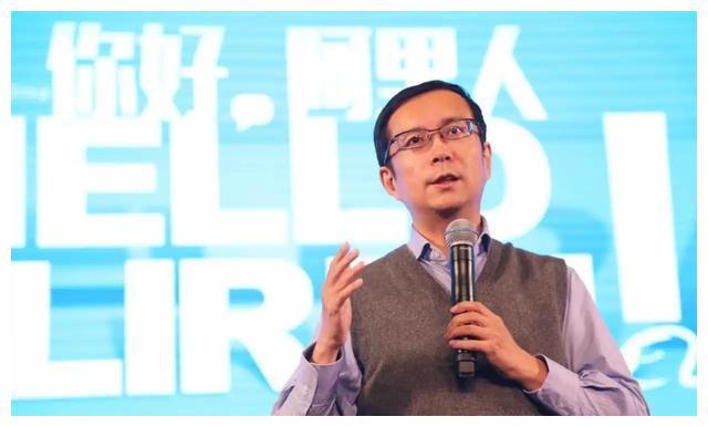 马云现身却对副总裁逃回美国沉默挥泪斩卫哲的勇气消失了
