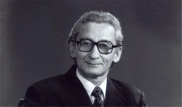 在配音艺术家邱岳峰百年诞辰之际,回顾这些经典的译制片