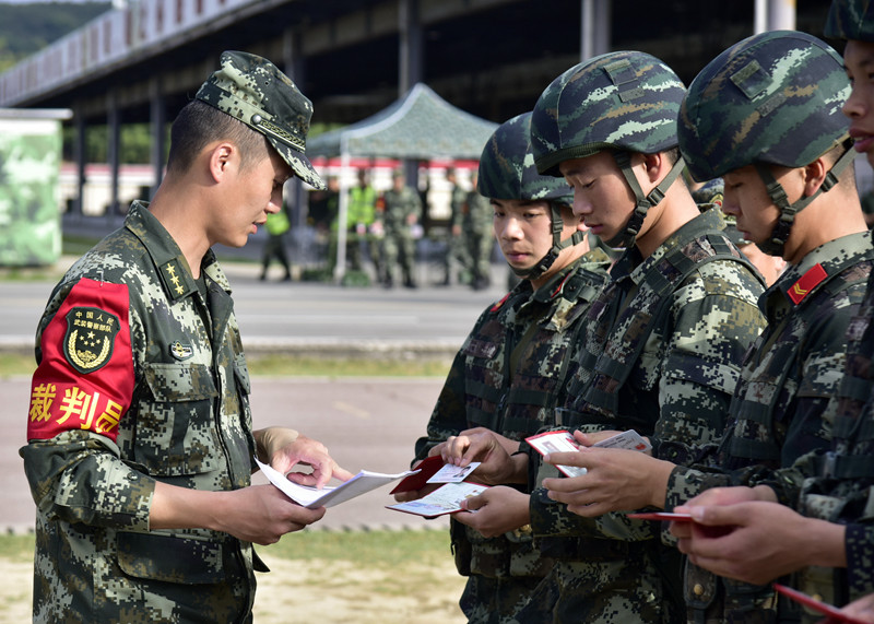 武警福建省總隊2022年度軍隊院校招生軍事共同科目考核舉行