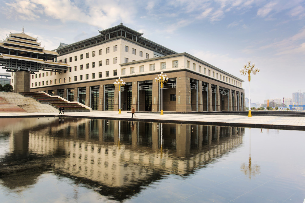 公共广西桂林图书馆多举措推动古籍保护利用走向大众