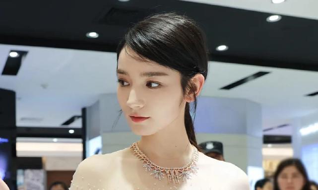 的异型光环,越来越显能|代斯|新居之约|穆克代斯·库尔班|孙宁|陈曦