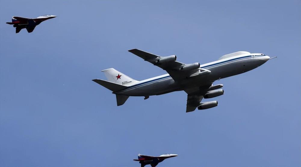 俄伊爾80末日飛機引人注目專為核戰服務中國也需要此類特種機