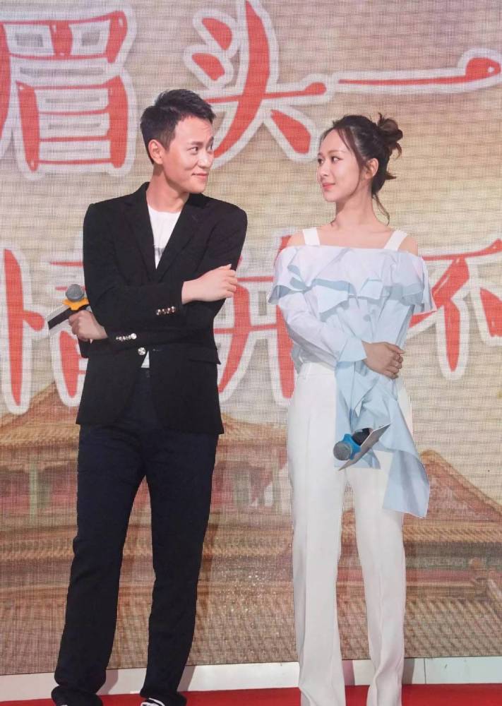 秦俊杰杨紫或许等新剧上线的那一天,秦俊杰和杨紫还会来一套官宣复合