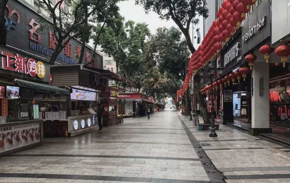 斗门人对井岸步行街的态度一个天一个地