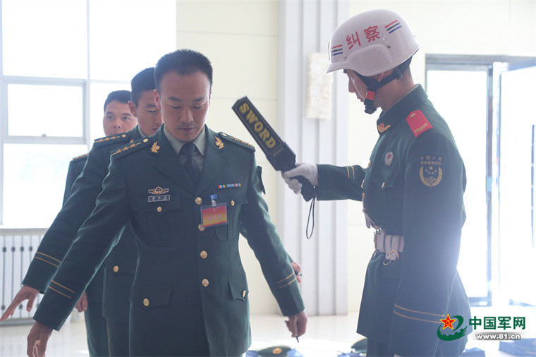 政面交锋硝烟浓直击武警优秀政治教员评比竞赛现场