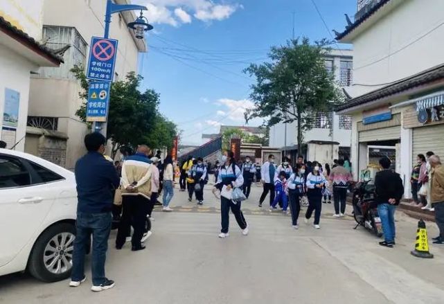 丽江关注从5月9日起大研中学周边路段分时间段进行管制
