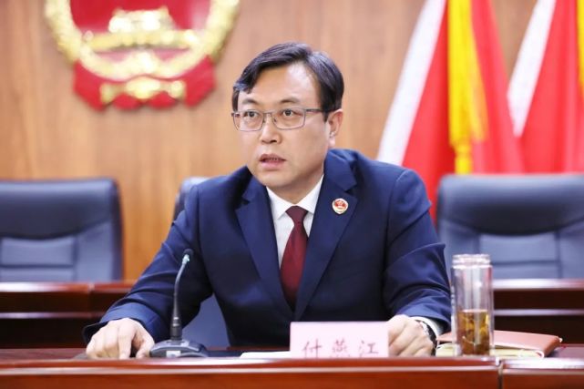 院党组成员,政治部主任孟国平宣读任职命令市院领导与新任命副检察长