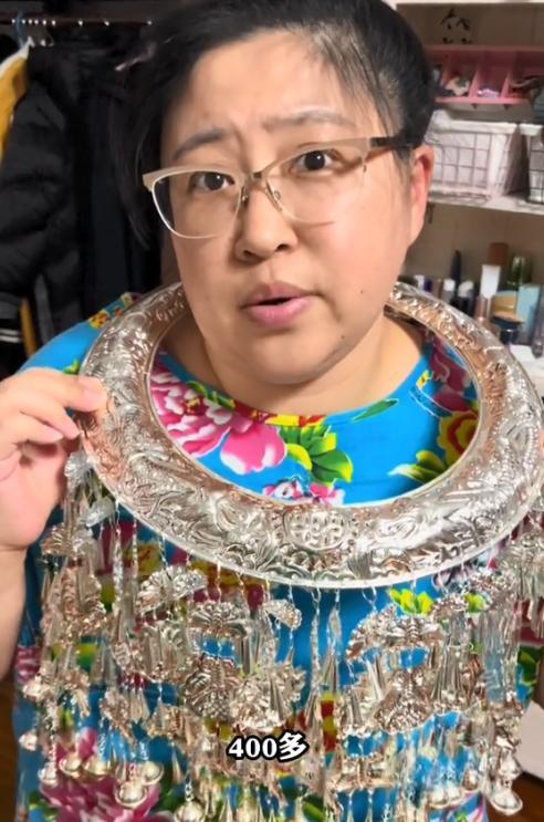 但价格通常都不低,每次铁兜问老婆这些东西多少钱的时候,胡老师就说几