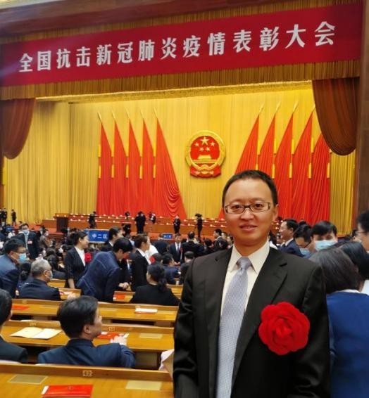 【奋斗者·正青春】王洪亮:尽所能,展所学,救所治