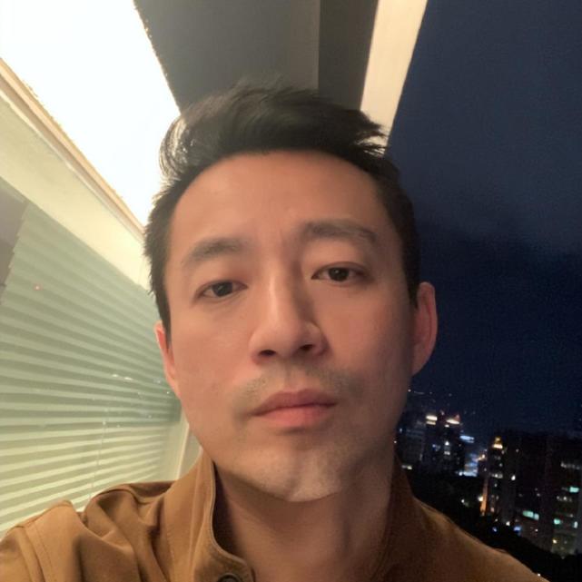 汪小菲深夜辟谣破产,霸气称再开5家店,与张颖颖疑关系再被猜测