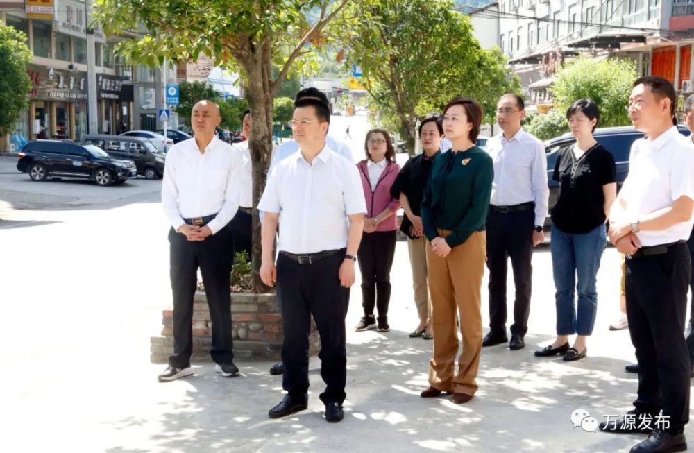 徐力涌,李强,王心洪,于晓积陪同.记者 姚国鑫 张浩主编 王志勇