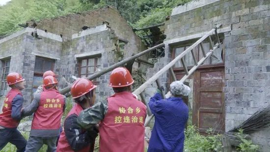 协合乡黄家坪村:拆旧绘"新 共同守护美丽家园