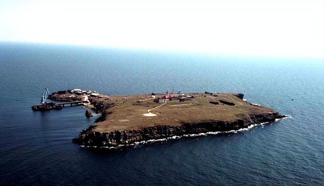 蛇岛对乌克兰俄罗斯目前来说都是鸡肋但为何双方要花血本争夺呢