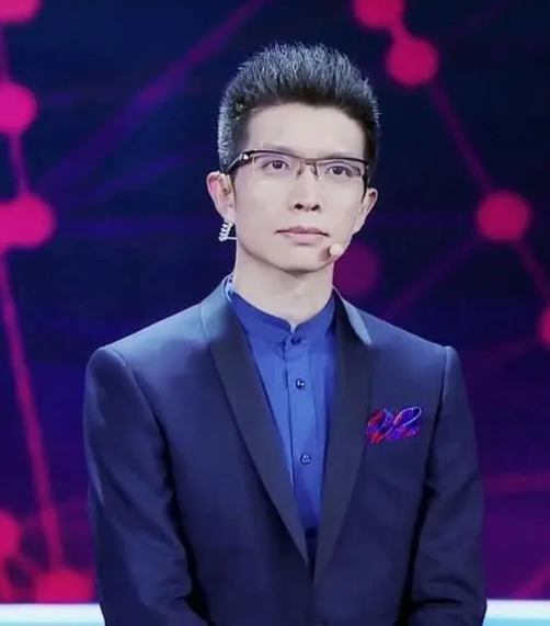 出动7辆车45个人奔现场,杨柳絮危害有多大,朱广权用段子告诉你